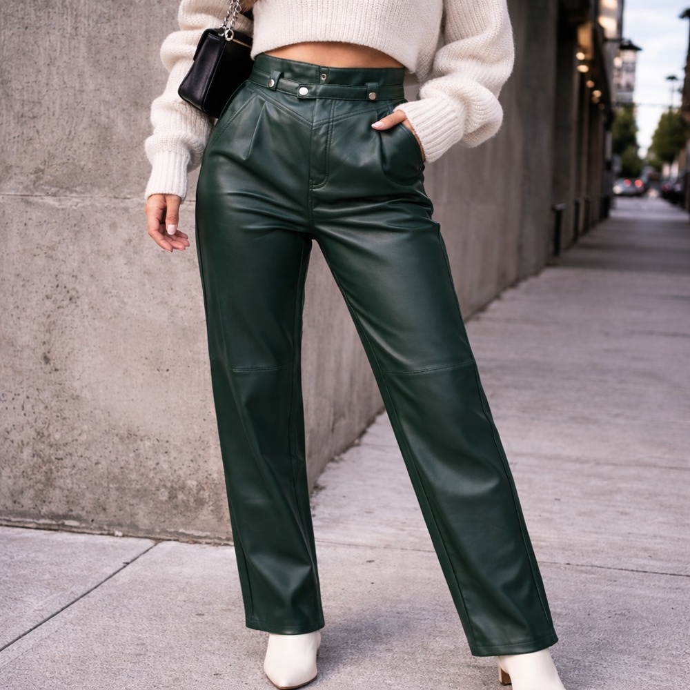 Blank NYC Green / Olive - Heavy premium faux leather  SIZE 24  NEW WITH TAGS